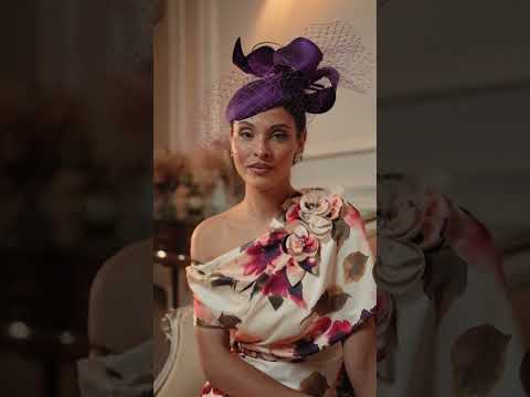 Veni Infantino 992827 - Champagne / Merlot Print
